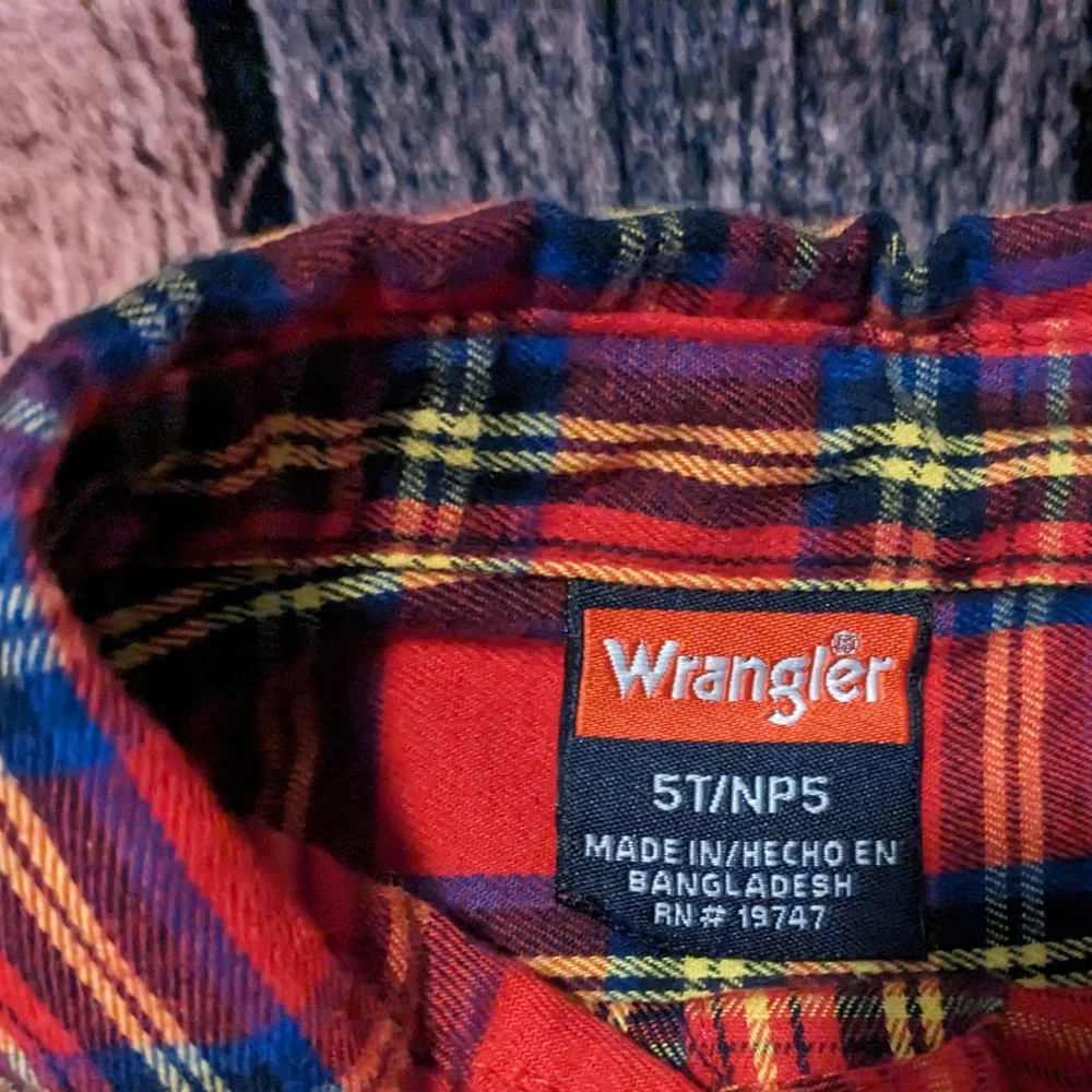 Wrangler Red Plaid Long Sleeve Shirt
